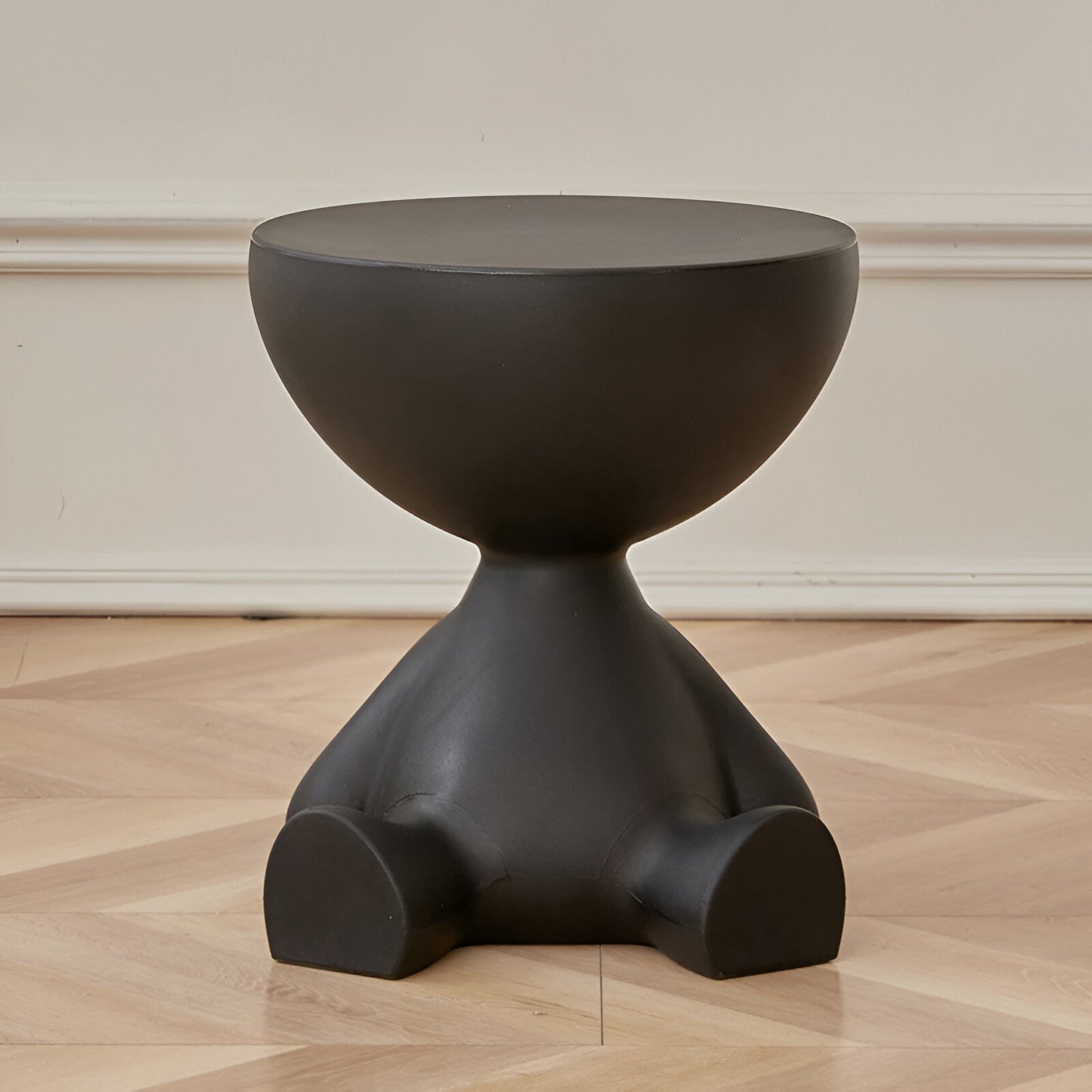 Sinkora - Luxe Round Coffee Table With Timeless Design Elegance