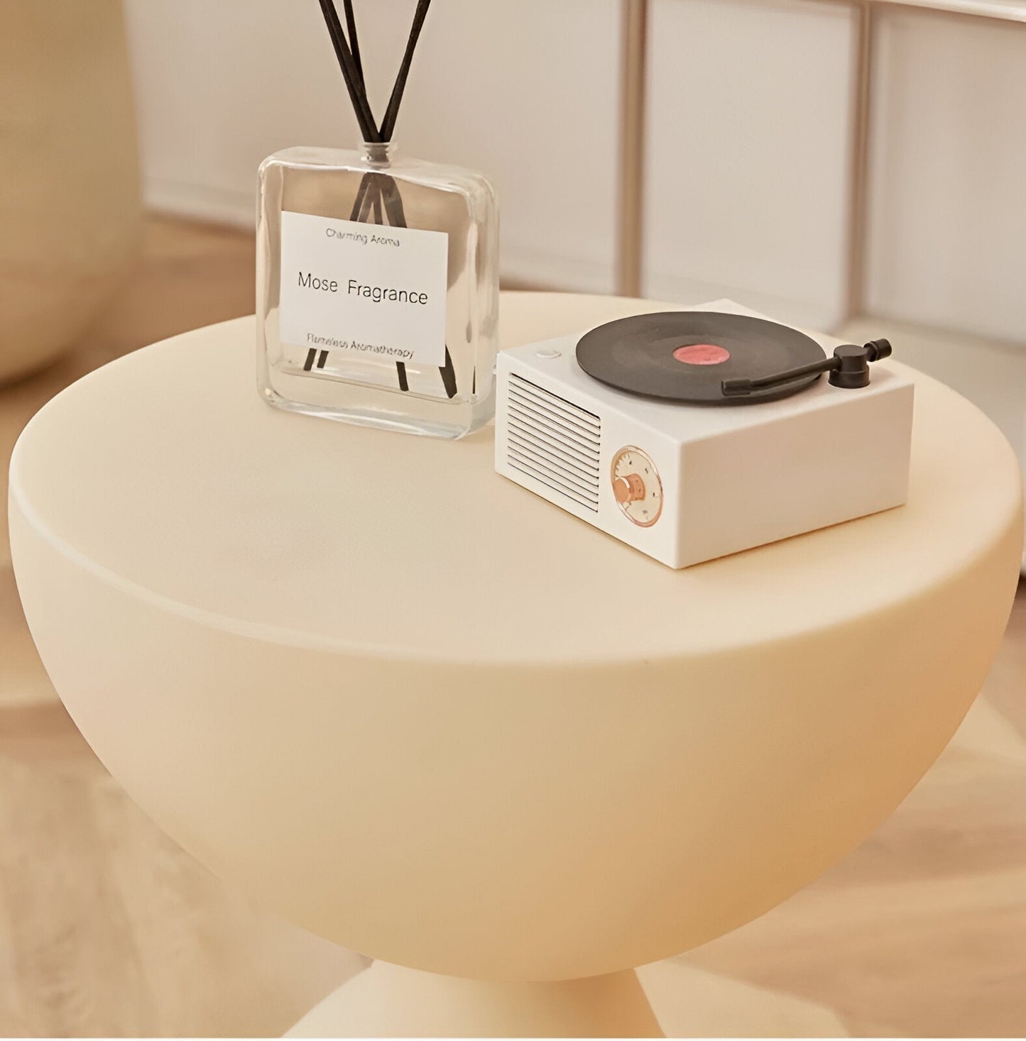 Sinkora - Luxe Round Coffee Table With Timeless Design Elegance