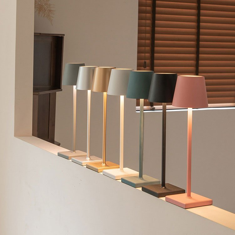 Soapura - Wireless Rechargeable Table Lamp With Warm Light